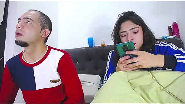 Snapshot of sofya-n-andy chatting on September 13, 6:57 am sofya-n-andy online show from September 13, 6:57 am