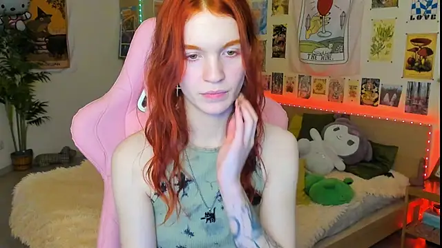 Snapshot of Sunny_Elly chatting on February 2, 12:02 pm Sunny Elly online show from February 2, 12:02 pm
