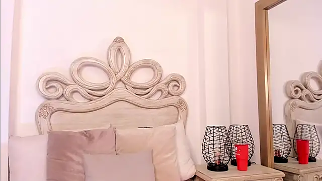 Victoria vallejo  online show from March 8, 11:37 am