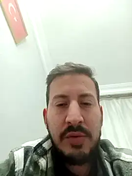 Snapshot of Karizmatikman chatting on December 13, 10:55 pm Karizmatikman online show from December 13, 10:55 pm