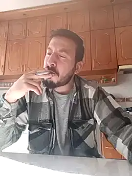 Snapshot of Karizmatikman chatting on January 2, 10:05 am Karizmatikman online show from January 2, 10:05 am