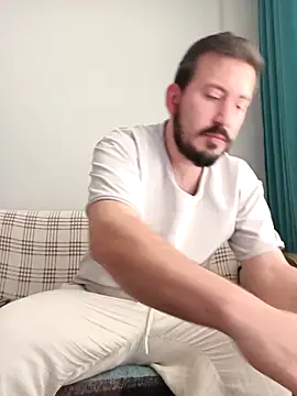 Snapshot of Karizmatikman chatting on February 14, 2:58 pm Karizmatikman online show from February 14, 2:58 pm