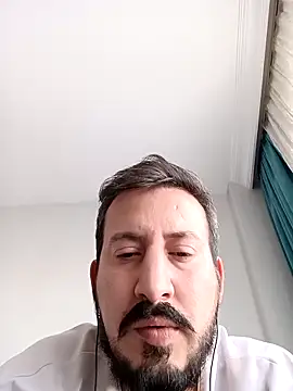 Snapshot of Karizmatikman chatting on February 15, 10:14 am Karizmatikman online show from February 15, 10:14 am