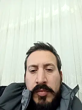 Snapshot of Karizmatikman chatting on March 3, 4:46 pm Karizmatikman online show from March 3, 4:46 pm