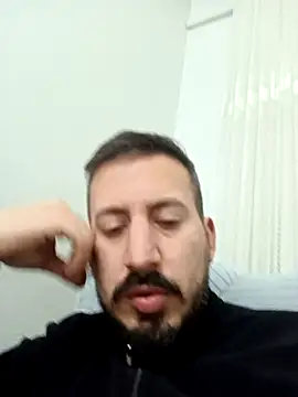 Snapshot of Karizmatikman chatting on March 13, 6:03 pm Karizmatikman online show from March 13, 6:03 pm