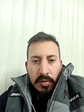 Snapshot of Karizmatikman chatting on March 15, 4:46 pm Karizmatikman online show from March 15, 4:46 pm