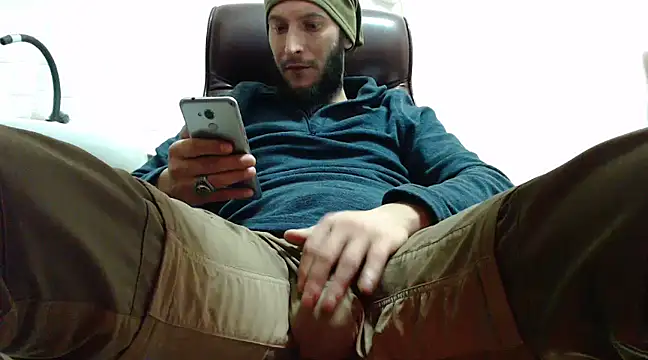 hardbigcock16 online show from January 1, 12:44 pm