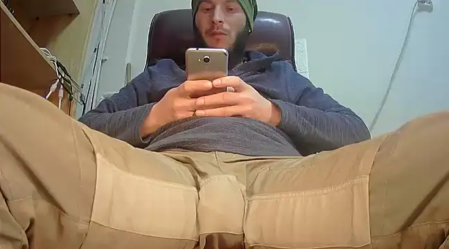 hardbigcock16 online show from January 27, 6:41 am