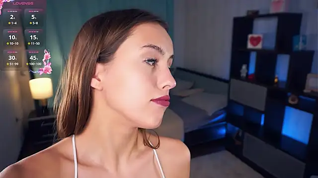 FannyHewson online show from December 21, 11:13 pm