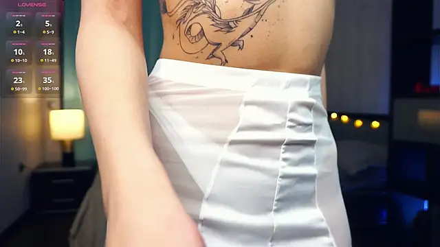 FannyHewson online show from March 6, 1:16 am