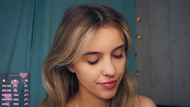 FannyHewson online show from October 25, 7:41 pm