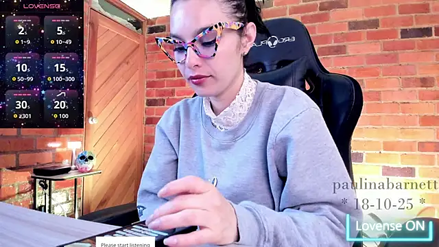 paulinabarnett- online show from October 18, 7:53 am