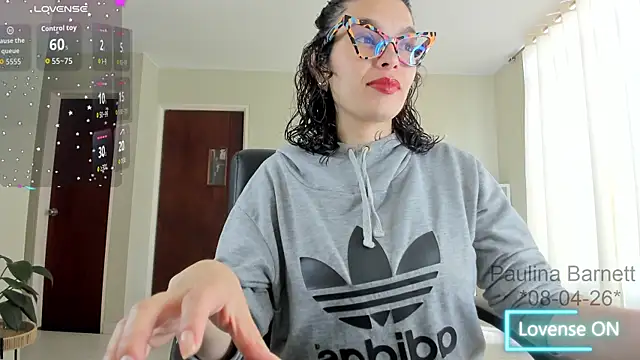 Snapshot of paulinabarnett- chatting on April 8, 3:56 pm paulinabarnett- online show from April 8, 3:56 pm