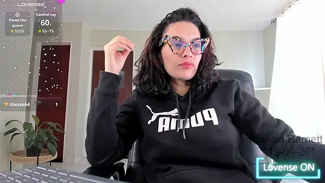 Snapshot of paulinabarnett- chatting on April 11, 4:11 pm paulinabarnett- online show from April 11, 4:11 pm