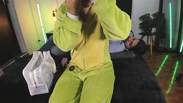 Snapshot of -soulmate-s chatting on January 16, 1:59 pm -soulmate-s online show from January 16, 1:59 pm