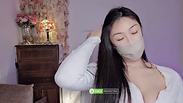 L-Moonlight online show from December 5, 10:44 am