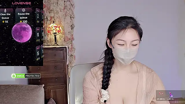 L-Moonlight online show from December 31, 11:53 am