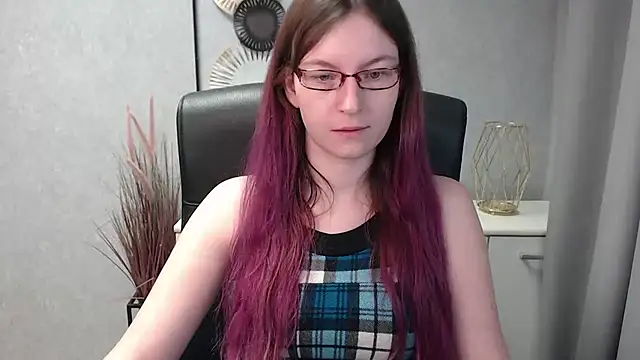 emmaxDelight online show from January 30, 6:46 am