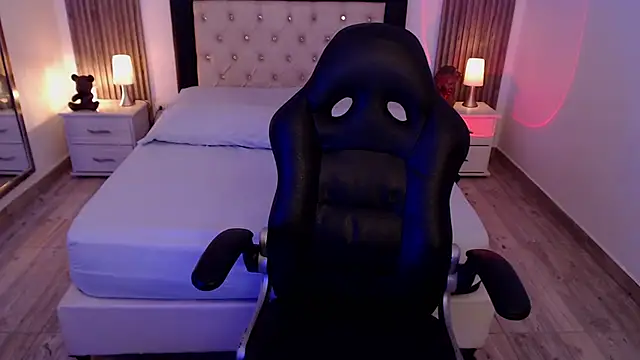 zoe jones13 online show from September 30, 3:22 am