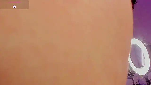 Snapshot of Mia_ross16 chatting on January 26, 2:19 pm Mia ross16 online show from January 26, 2:19 pm