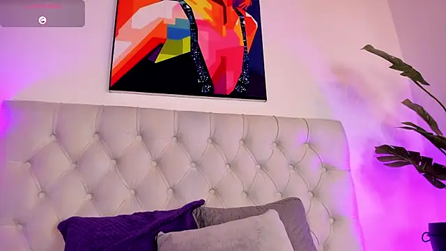 Snapshot of Mia_ross16 chatting on February 1, 7:34 pm Mia ross16 online show from February 1, 7:34 pm