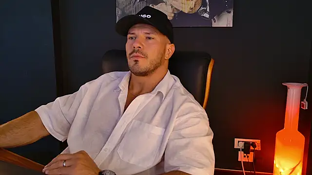 AngeloEric online show from September 24, 11:02 am