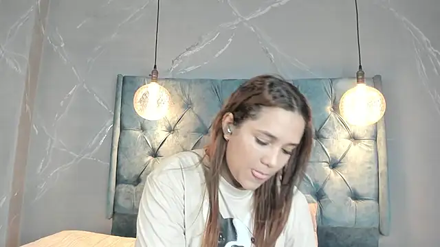 aprill21  online show from December 14, 10:18 pm