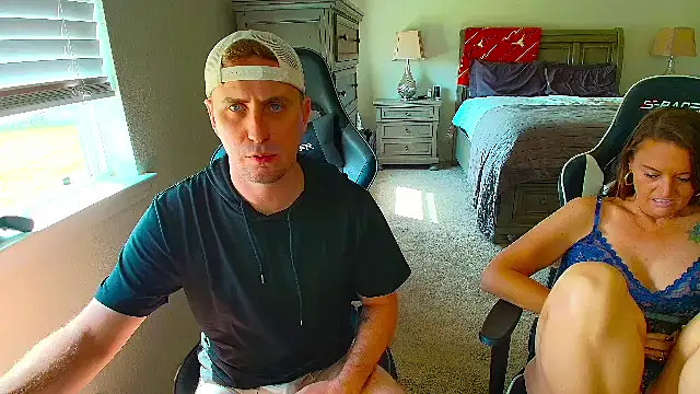 YourAvgNeighbors online show from March 15, 8:15 pm