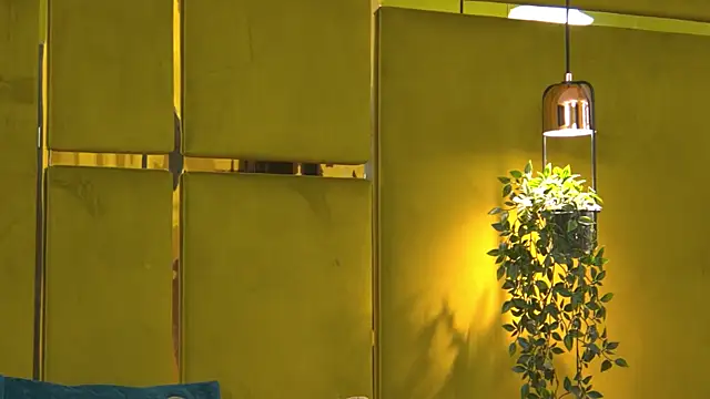 Snapshot of NattyDevon chatting on October 13, 5:40 am NattyDevon online show from October 13, 5:40 am