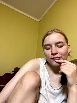 Snapshot of DaMa-1808 chatting on October 5, 6:50 pm DaMa-1808 online show from October 5, 6:50 pm
