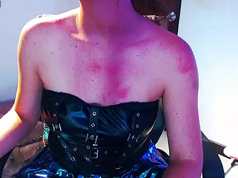 AliciaChelios online show from May 14, 11:11 pm