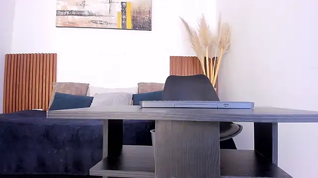 zander 2120 online show from October 16, 1:01 pm