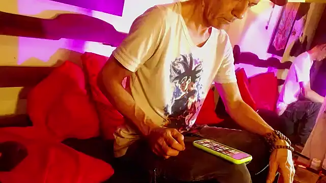 laye19 online show from March 10, 7:02 am