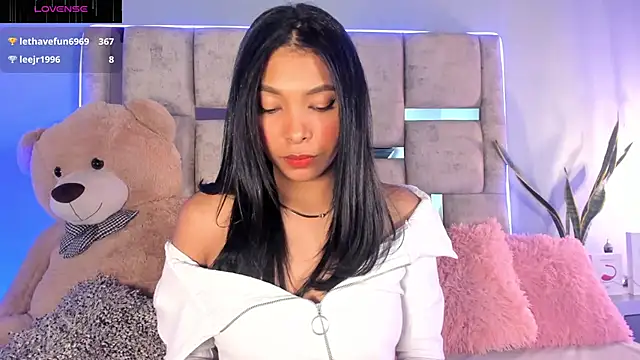 KarolRojas  online show from January 18, 9:56 am