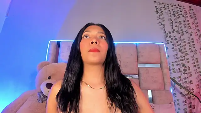 KarolRojas  online show from February 4, 9:28 am