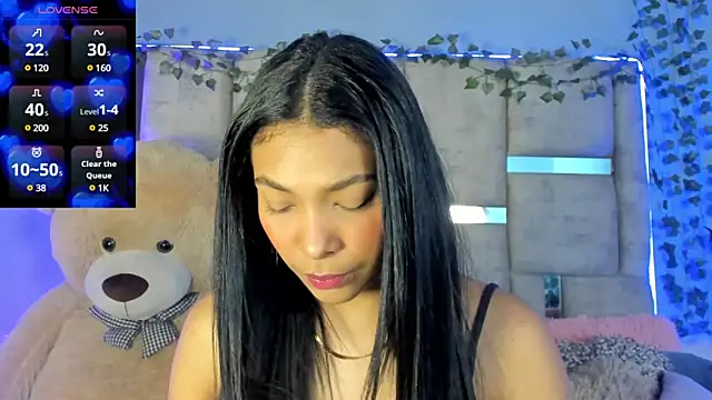 KarolRojas  online show from February 17, 3:15 am