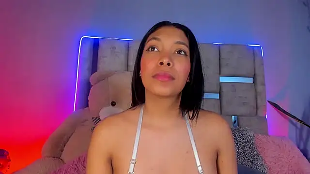 KarolRojas  online show from February 26, 9:32 am