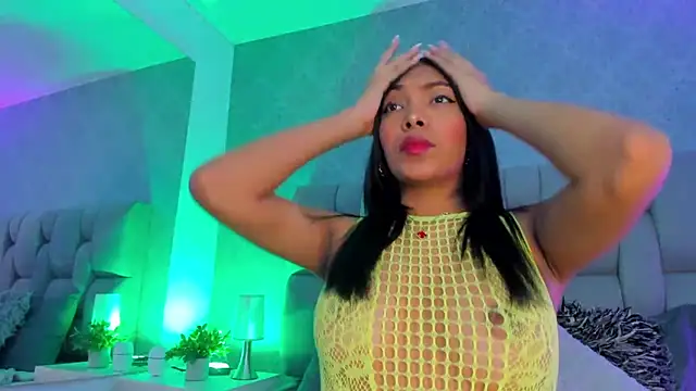 KarolRojas  online show from March 15, 3:29 am