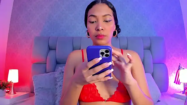 KarolRojas  online show from March 19, 3:30 am