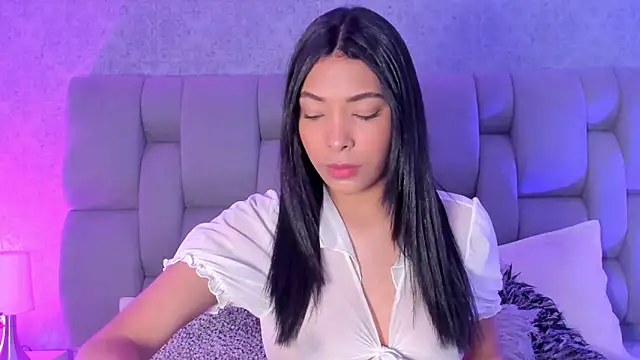 KarolRojas  online show from September 13, 3:28 am