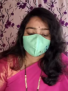 neelu-hoty online show from January 18, 3:27 pm