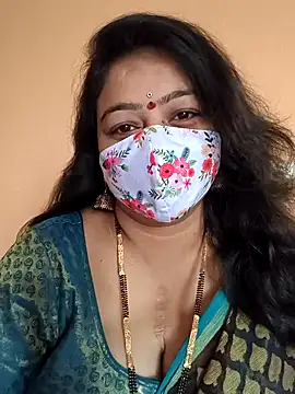 neelu-hoty online show from March 3, 6:15 am