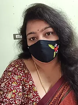 neelu-hoty online show from November 2, 2:30 pm