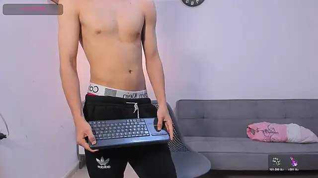 Snapshot of jeff_ross chatting on April 7, 12:33 am jeff ross online show from April 7, 12:33 am