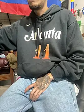 Snapshot of 27powercm chatting on July 6, 4:31 am 27powercm online show from July 6, 4:31 am