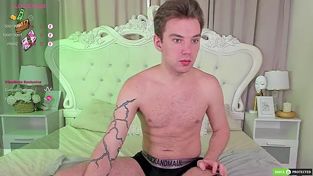 Snapshot of ArthurWhitee chatting on October 1, 3:12 am ArthurWhitee online show from October 1, 3:12 am