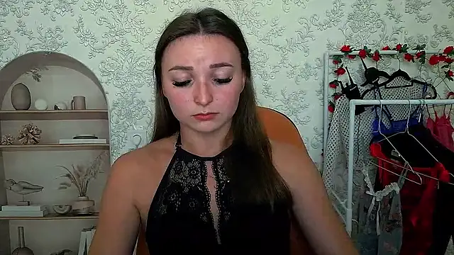  Barbie Kiss  online show from September 22, 9:44 am