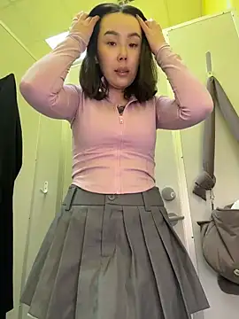 Asian Asami online show from April 25, 3:31 pm