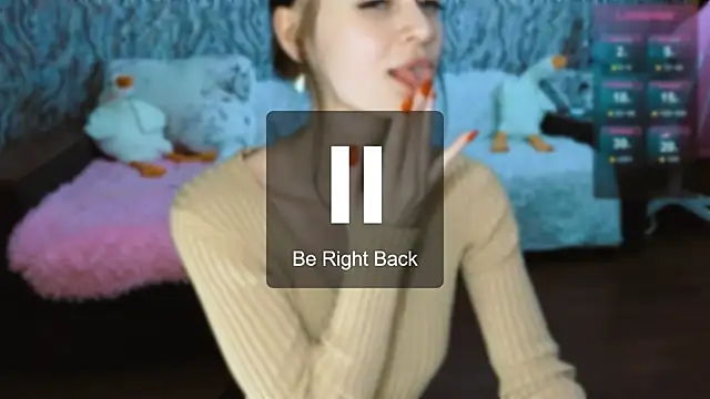 Snapshot of Elfanna chatting on March 13, 11:38 pm Elfanna online show from March 13, 11:38 pm