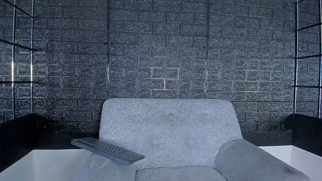 Hanna lens online show from October 17, 6:54 pm